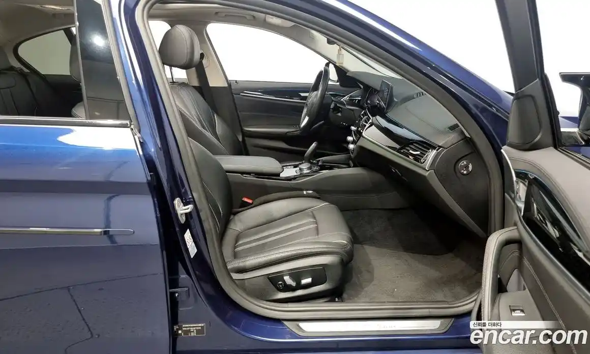 BMW 5-Series 2018 2.0 Автомат в Москве № 211585, фото 20