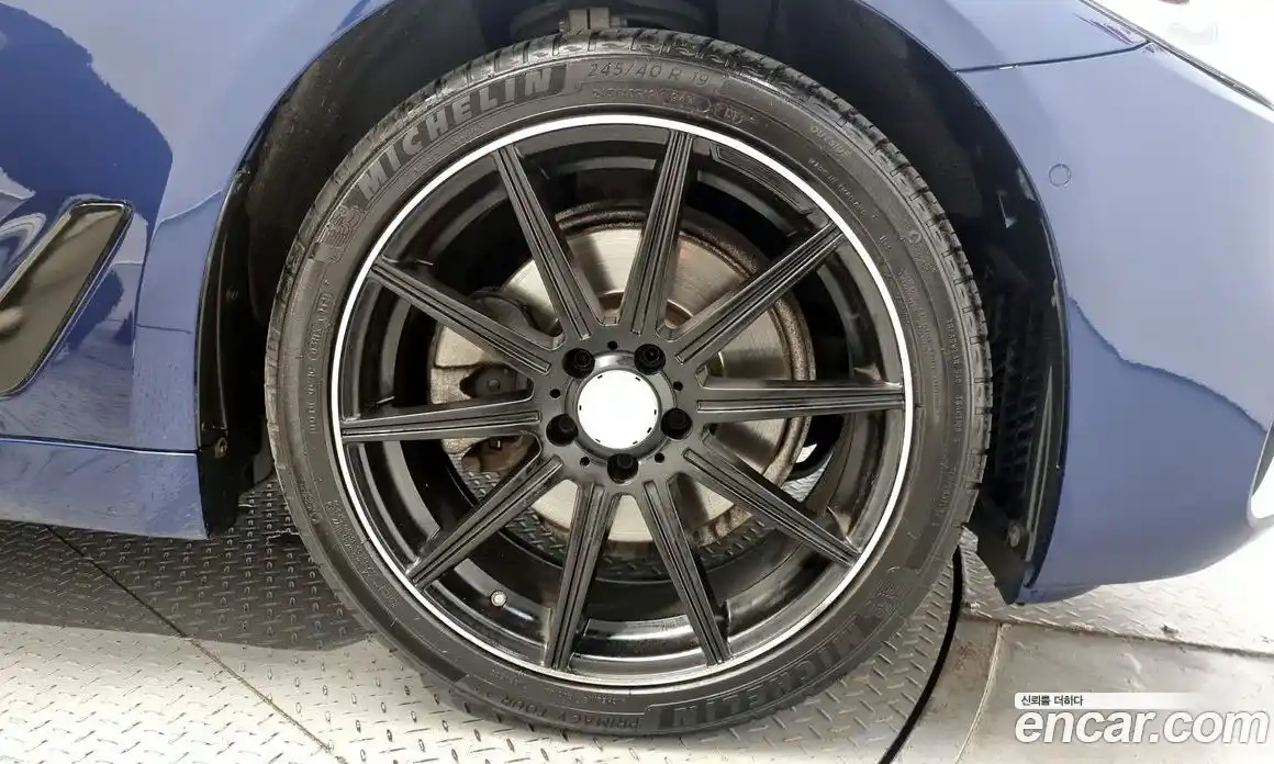 BMW 5-Series 2018 2.0 Автомат в Москве № 211585, фото 3