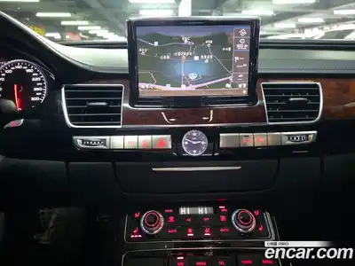 Audi A8 2012 4.2 Автомат в Москве № 212516, миниатюра 11