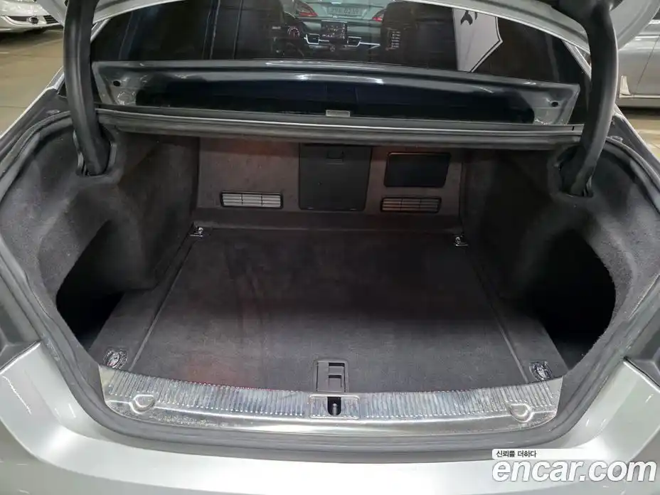 Audi A8 2012 4.2 Автомат в Москве № 212516, фото 20