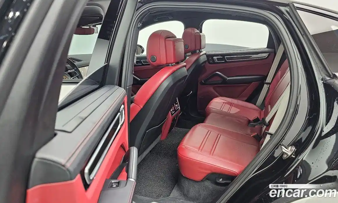 Porsche Cayenne 2023 3.0 Автомат в Москве № 213180, фото 20