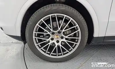 Porsche Cayenne 2023 3.0 Автомат в Москве № 213180, миниатюра 4