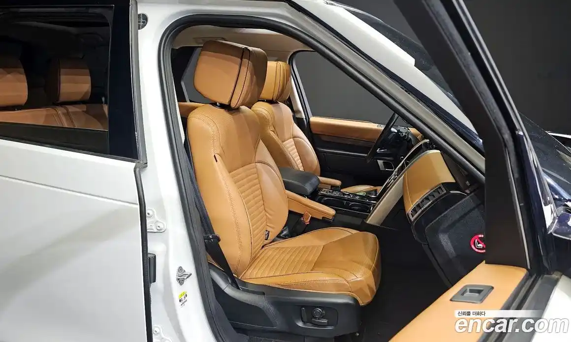 Land Rover Discovery 2018 3.0 Автомат в Москве № 213598, фото 18