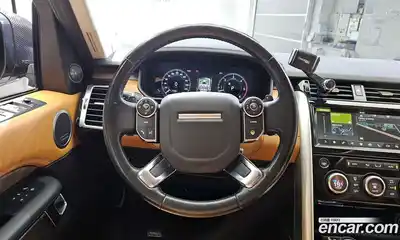 Land Rover Discovery 2018 3.0 Автомат в Москве № 213598, миниатюра 8