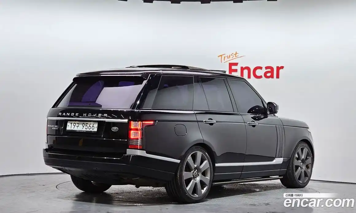 Land Rover Range-Rover 2014 4.4 Автомат в Москве № 213803, фото 6