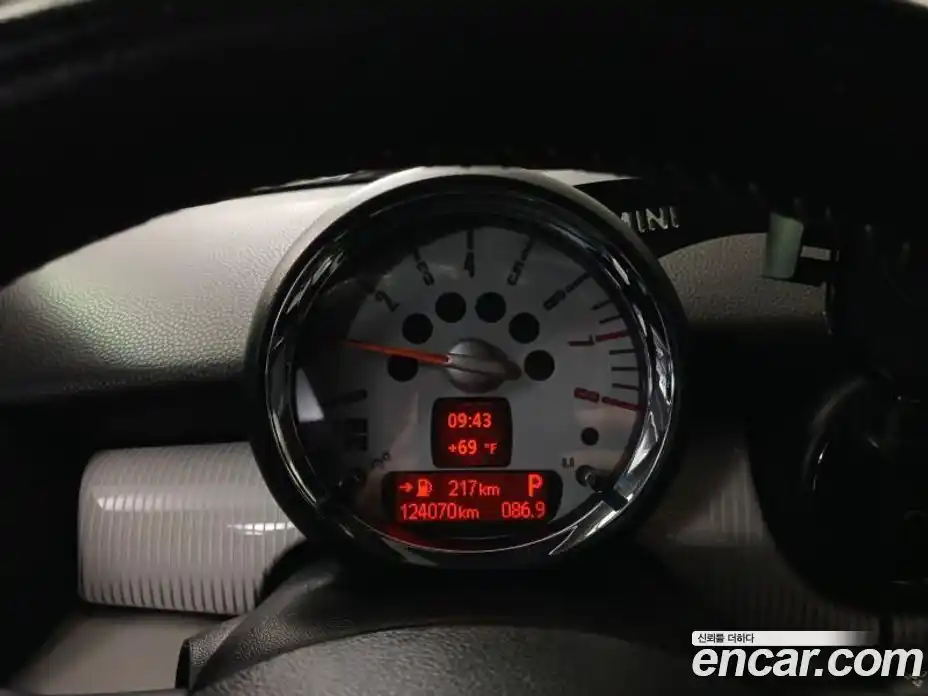 Mini Cooper 2010 1.6 Автомат в Москве № 214332, фото 11