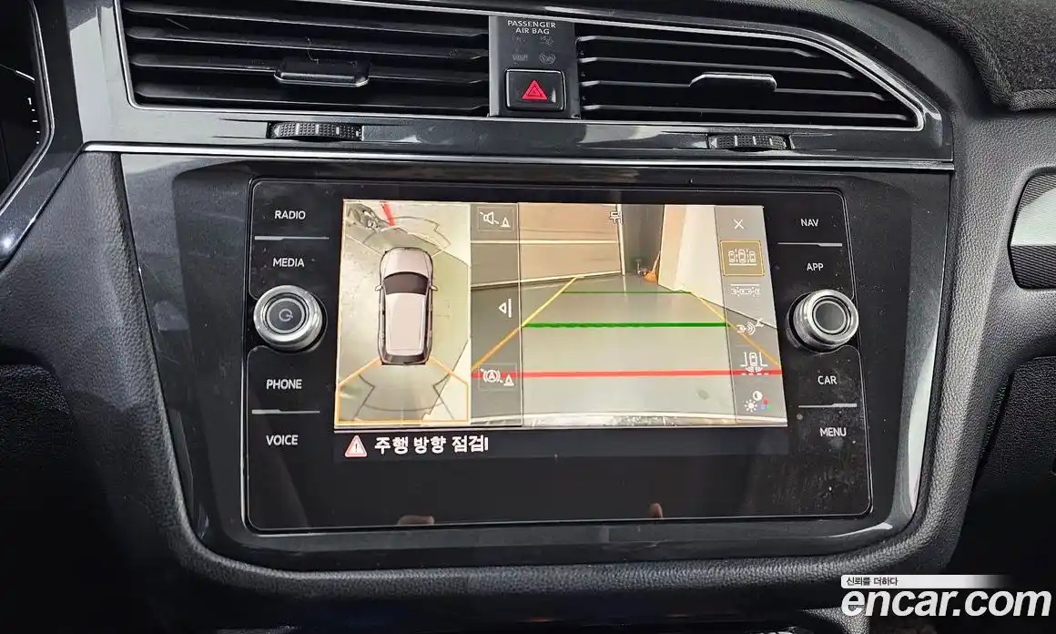 Volkswagen Tiguan 2018 2.0 Автомат в Москве № 215118, фото 15