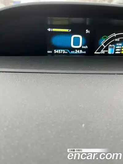 Toyota Prius 2021 1.8 Автомат в Москве № 215656, миниатюра 5