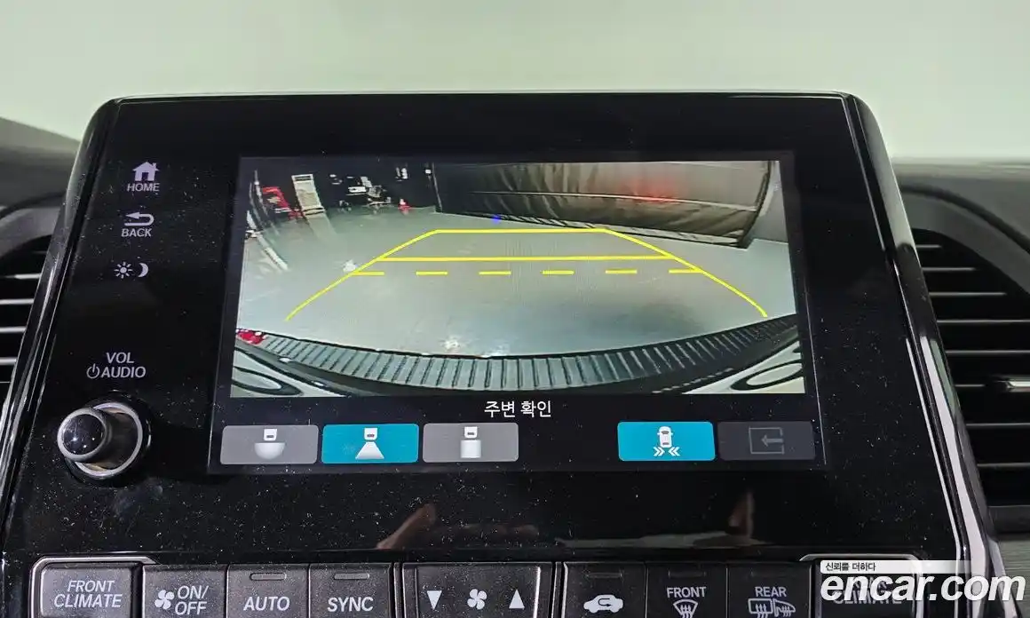 Honda Odyssey 2018 3.5 Автомат в Москве № 215677, фото 17