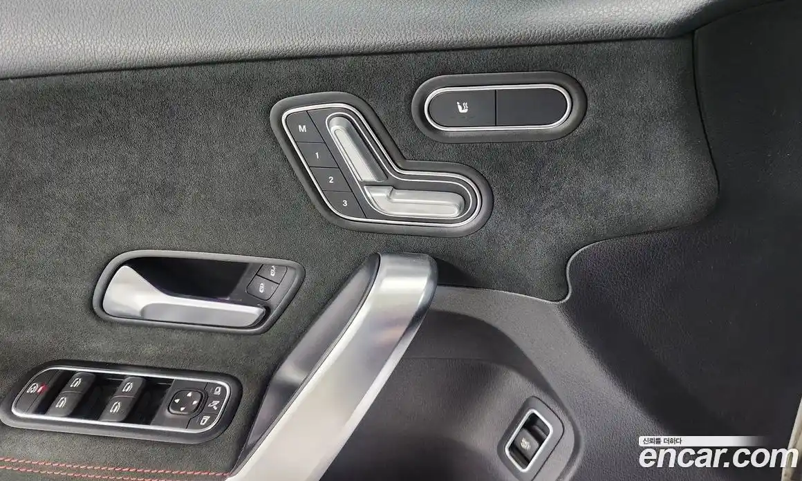 Mercedes-Benz A-Class 2021 2.0 Автомат в Москве № 222117, фото 14