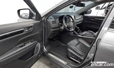 Renault QM6 2017 2.0 Автомат в Москве № 222184, миниатюра 6