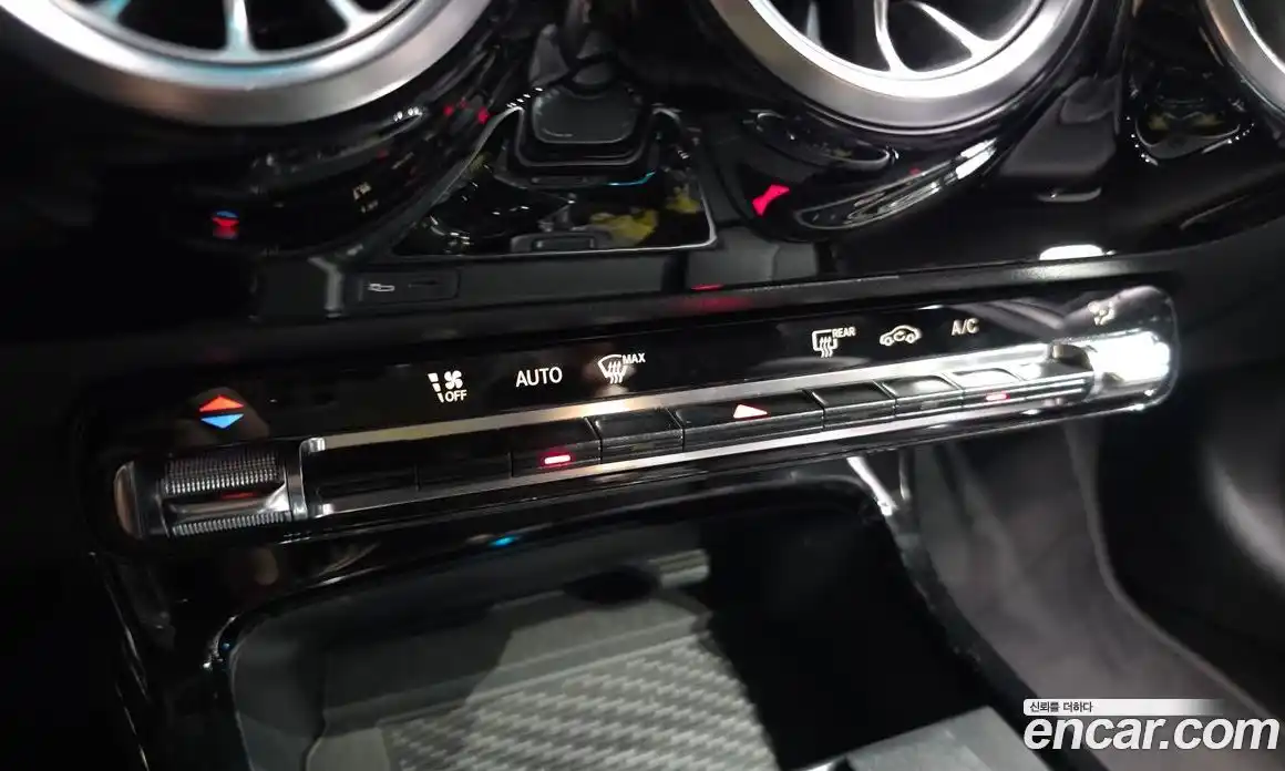 Mercedes-Benz A-Class 2021 2.0 Автомат в Москве № 222630, фото 20