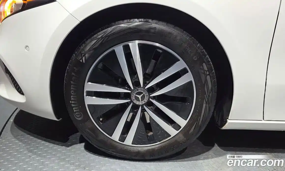 Mercedes-Benz A-Class 2021 2.0 Автомат в Москве № 222630, фото 7