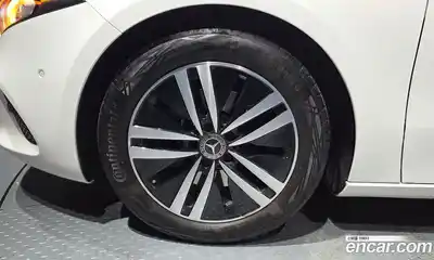 Mercedes-Benz A-Class 2021 2.0 Автомат в Москве № 222630, миниатюра 7