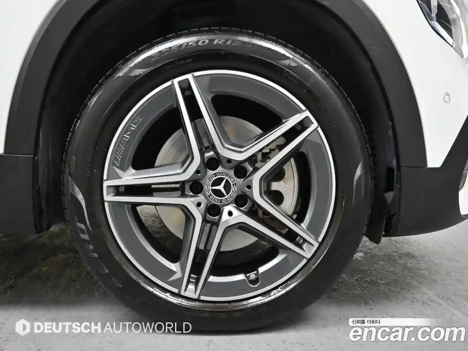 Mercedes-Benz GLB-Class 2023 2.0 Автомат в Москве № 223228, фото 5