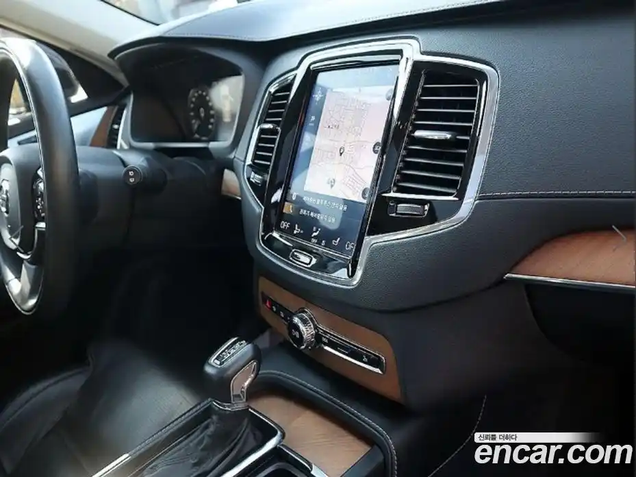 Volvo XC90 2018 2.0 Автомат в Москве № 224246, фото 11