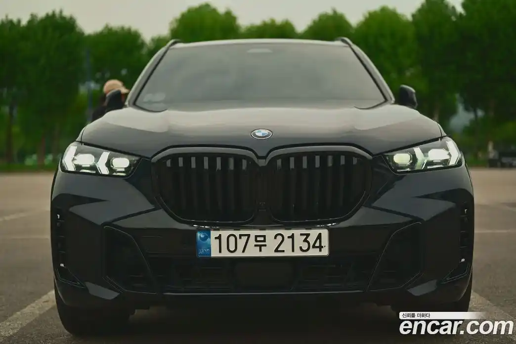 BMW X5 2024 3.0 Автомат в Москве № 228457, фото 3