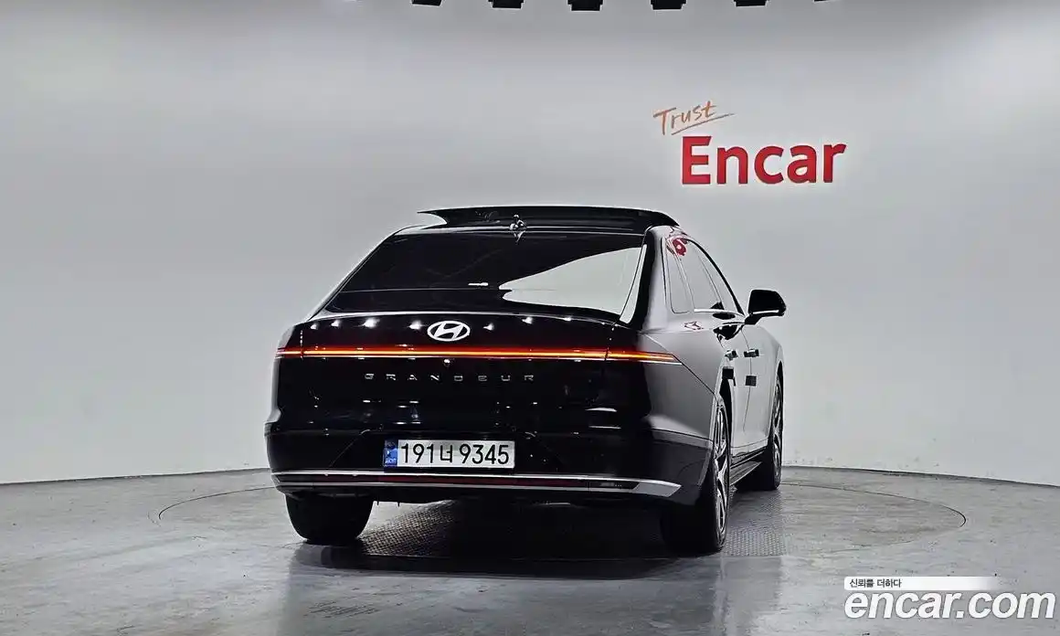 Hyundai Grandeur 2023 2.5 Автомат в Москве № 2290, фото 16