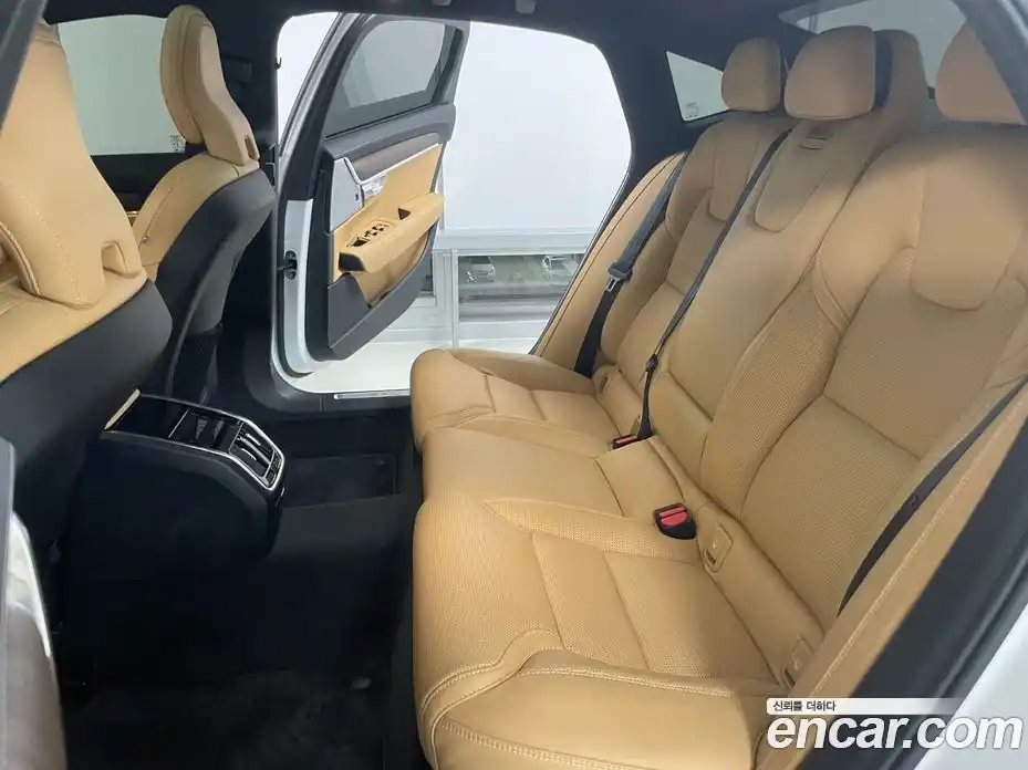 Volvo S90 2024 2.0 Автомат в Москве № 230890, фото 11