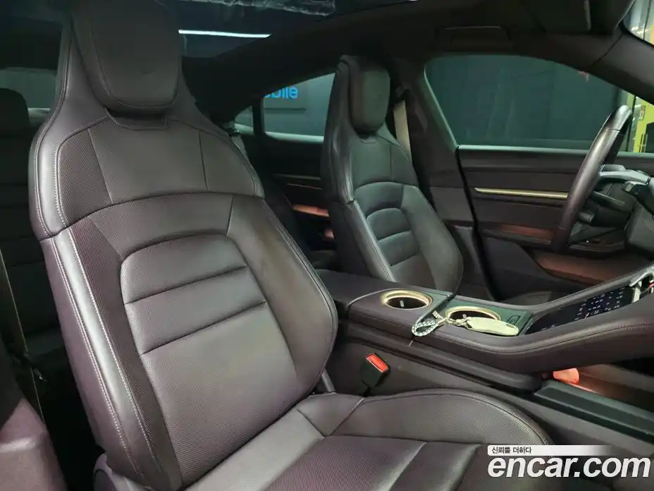 Porsche Taycan 2025 Автомат в Москве № 231064, фото 18