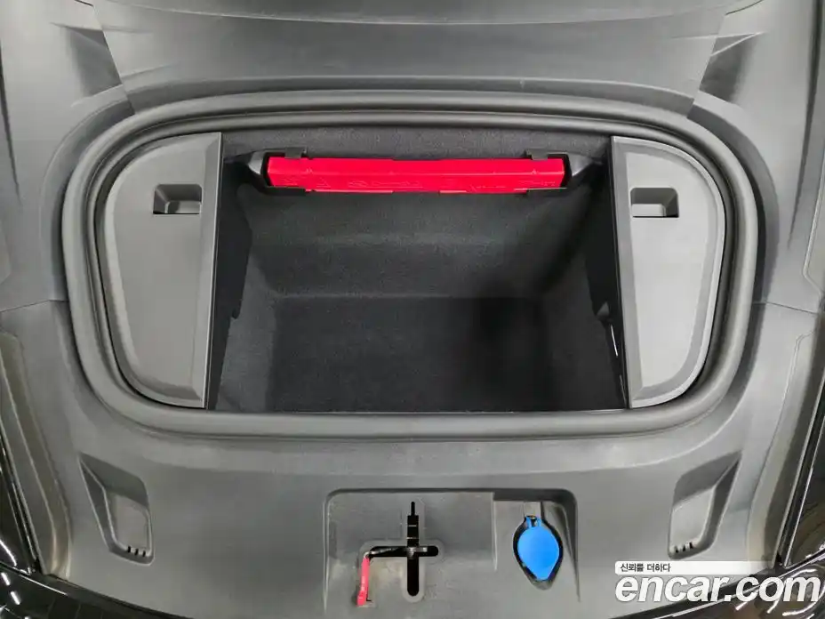 Porsche Taycan 2025 Автомат в Москве № 231064, фото 19