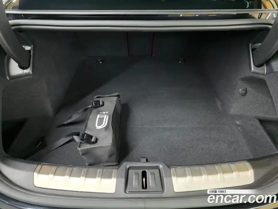 Porsche Taycan 2025 Автомат в Москве № 231064, фото 20