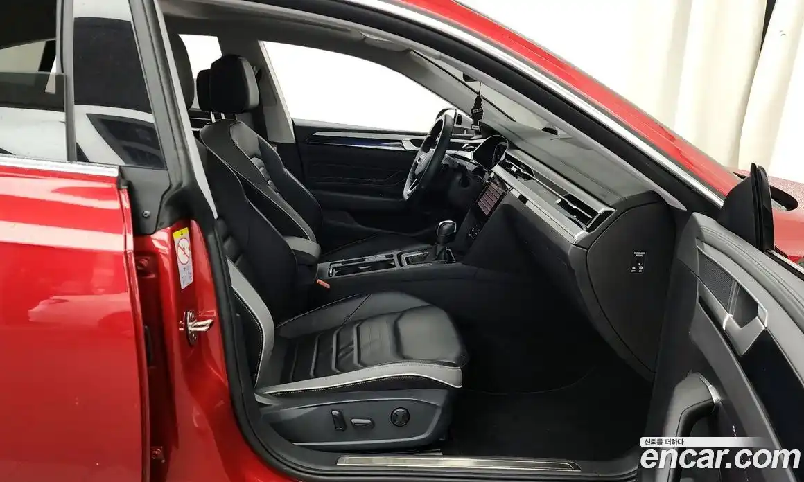 Volkswagen Arteon 2023 2.0 Автомат в Москве № 232142, фото 12