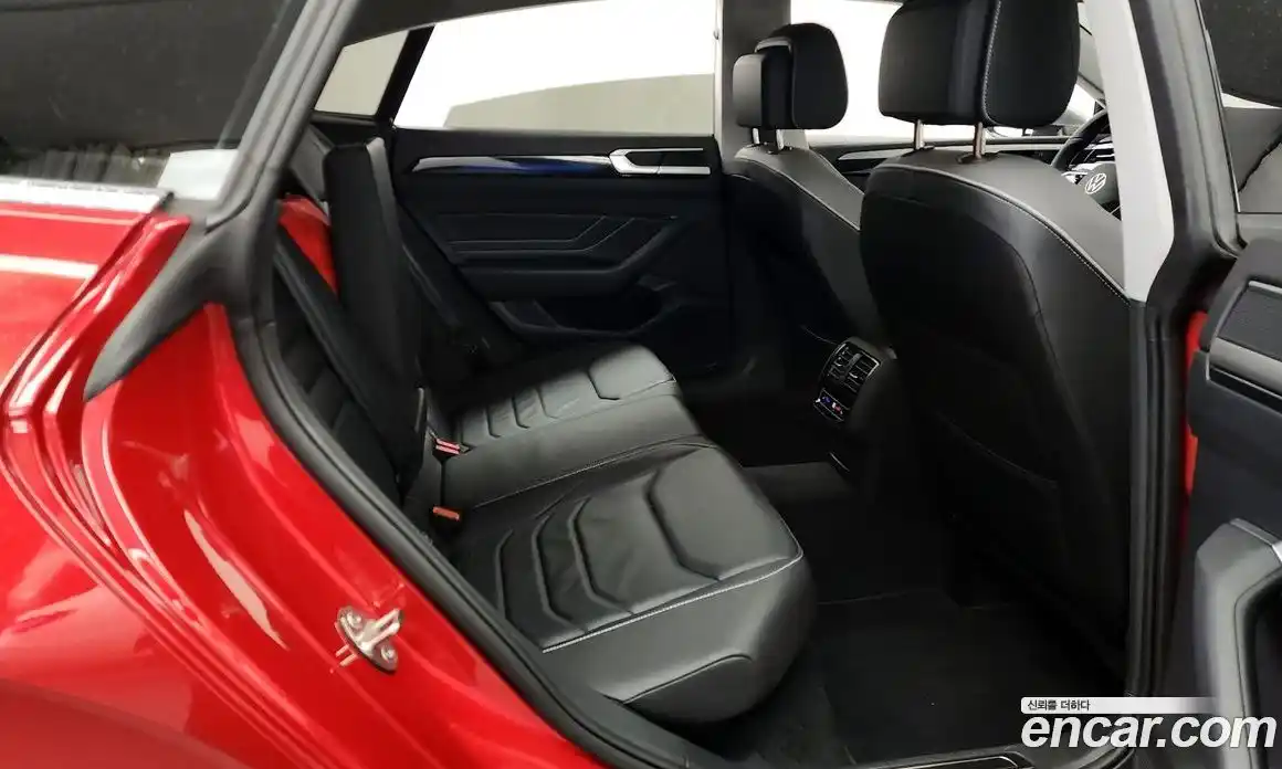 Volkswagen Arteon 2023 2.0 Автомат в Москве № 232142, фото 18