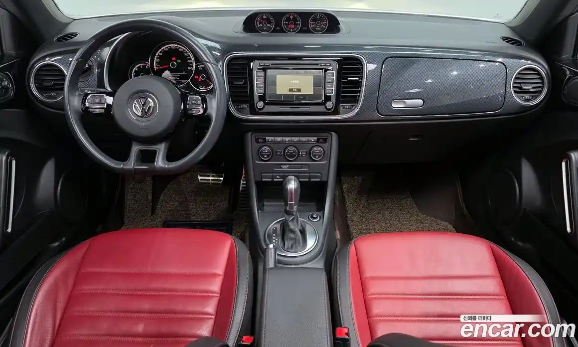 Volkswagen Beatle 2015 2.0 Автомат в Москве № 232225, фото 18