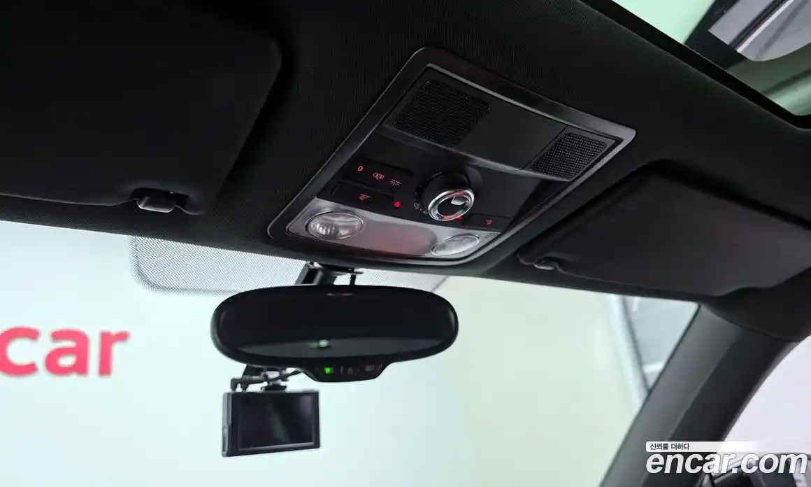 Volkswagen Beatle 2015 2.0 Автомат в Москве № 232225, фото 20