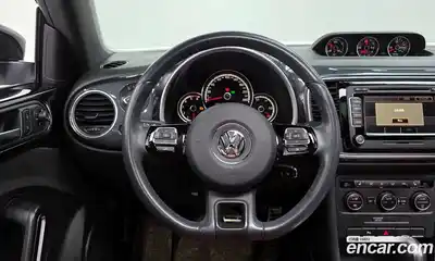 Volkswagen Beatle 2015 2.0 Автомат в Москве № 232225, миниатюра 3
