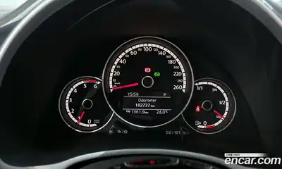 Volkswagen Beatle 2015 2.0 Автомат в Москве № 232225, миниатюра 5