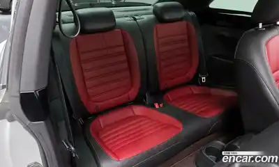 Volkswagen Beatle 2015 2.0 Автомат в Москве № 232225, миниатюра 9