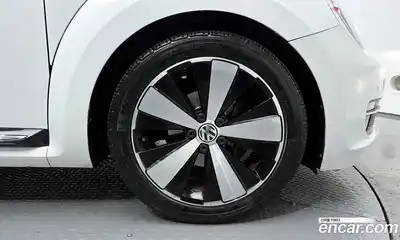 Volkswagen Beatle 2015 2.0 Автомат в Москве № 232225, миниатюра 10