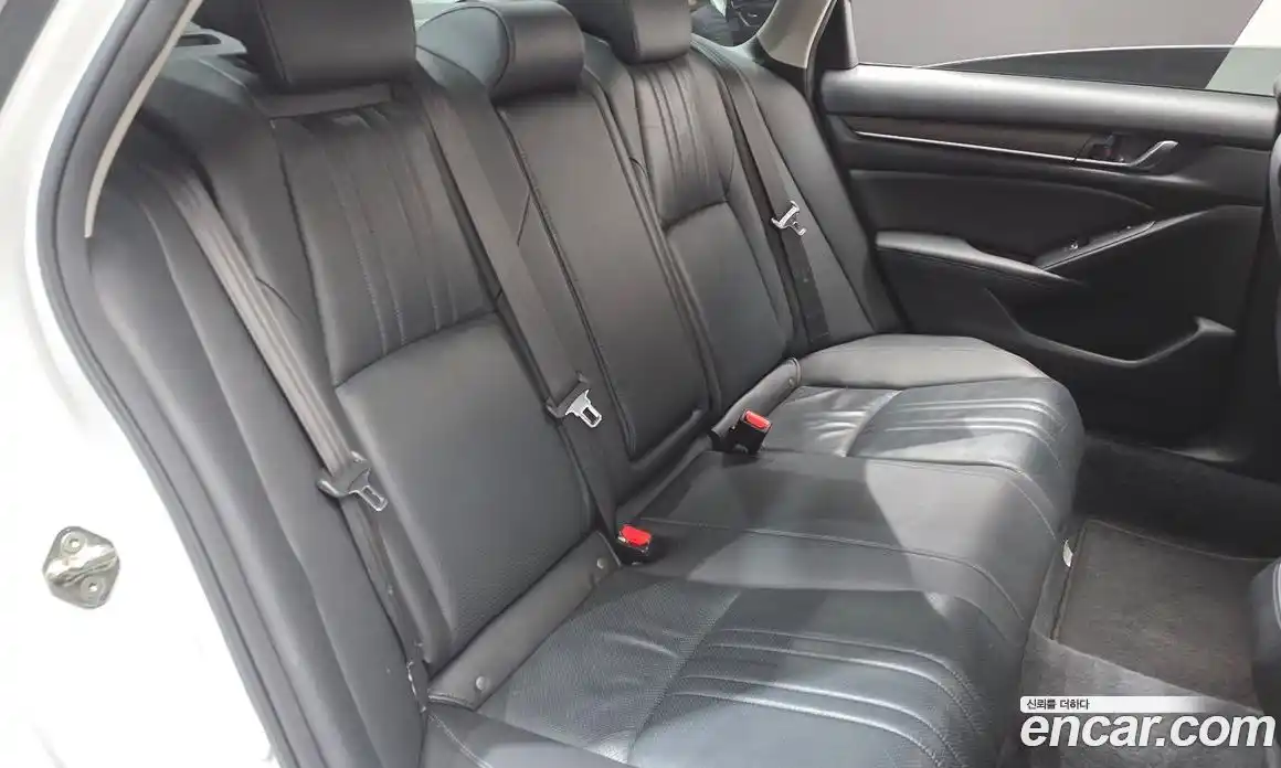 Honda Accord 2019 2.0 Автомат в Москве № 232884, фото 3