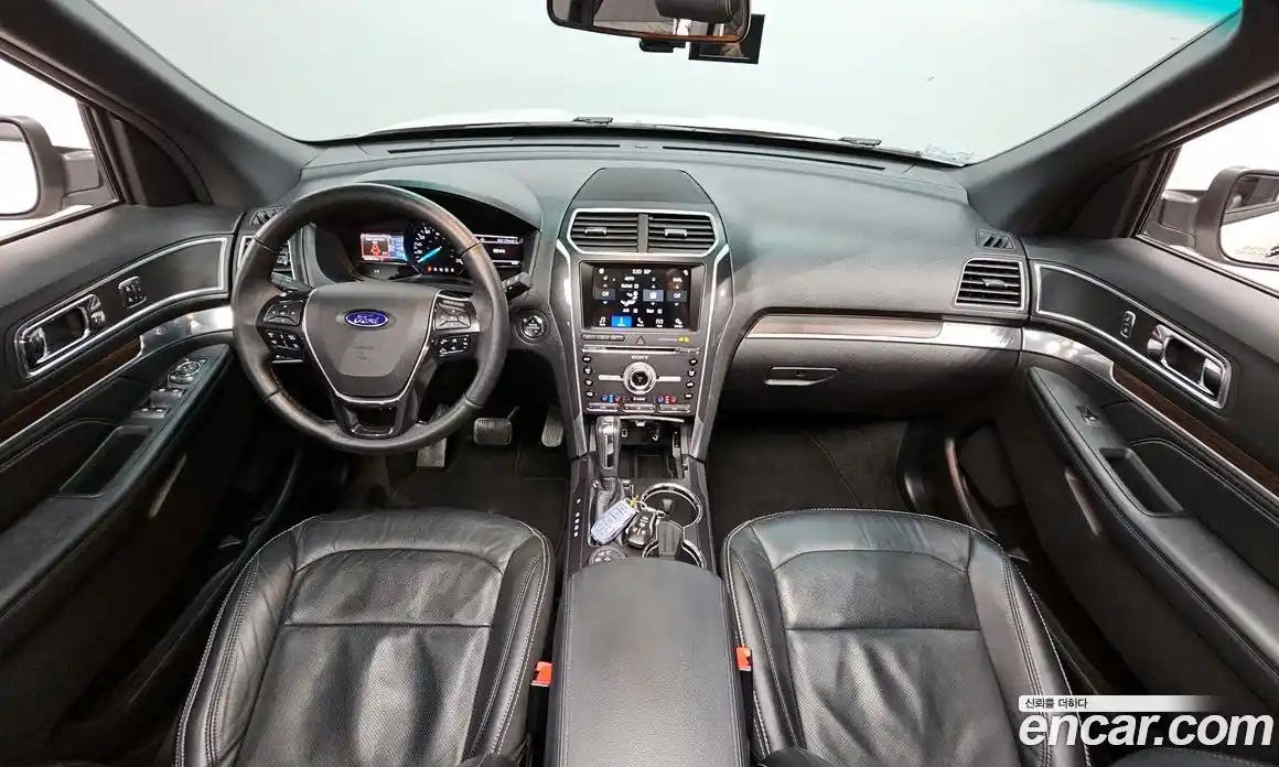 Ford Explorer 2017 2.3 Автомат в Москве № 233296, фото 7