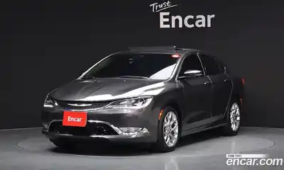 Chrysler 200, 2015