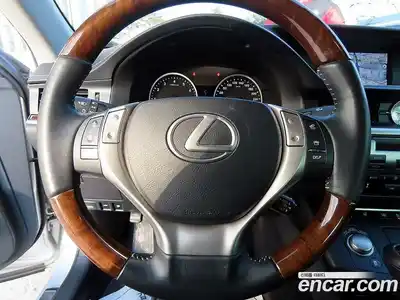 Lexus ES 2015 3.5 Автомат в Москве № 254384, миниатюра 8