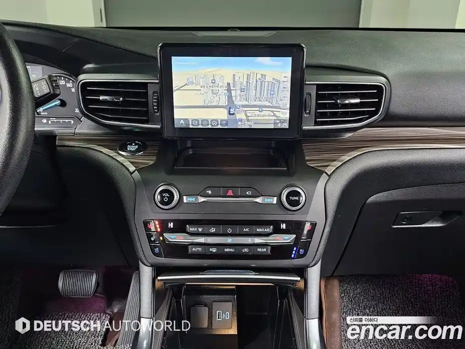 Ford Explorer 2020 2.3 Автомат в Москве № 255649, фото 13