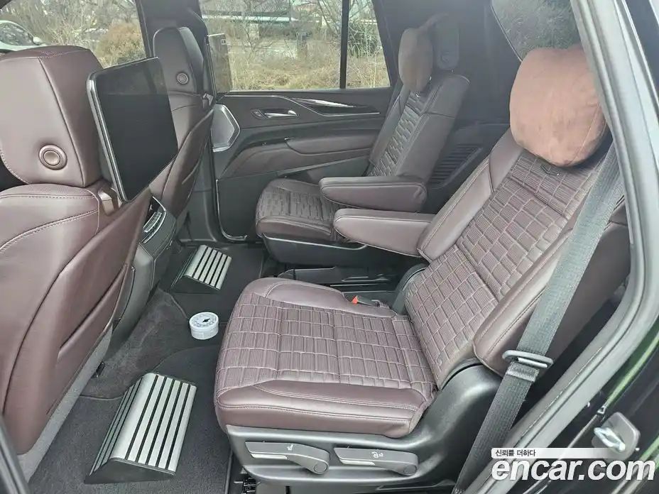 Cadillac Escalade 2024 6.2 Автомат в Москве № 256503, фото 18