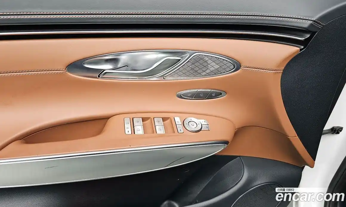 Genesis GV70 2022 2.5 Автомат в Москве № 259511, фото 17