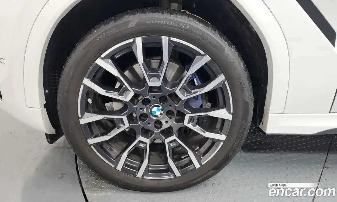 BMW X6 2024 3.0 Автомат в Москве № 295766, фото 5