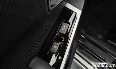 SsangYong Korando 2018 2.2 Автомат в Москве № 29603, миниатюра 5