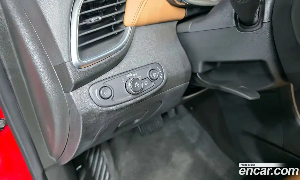 Chevrolet Trax 2017 1.4 Автомат в Москве № 296491, фото 17