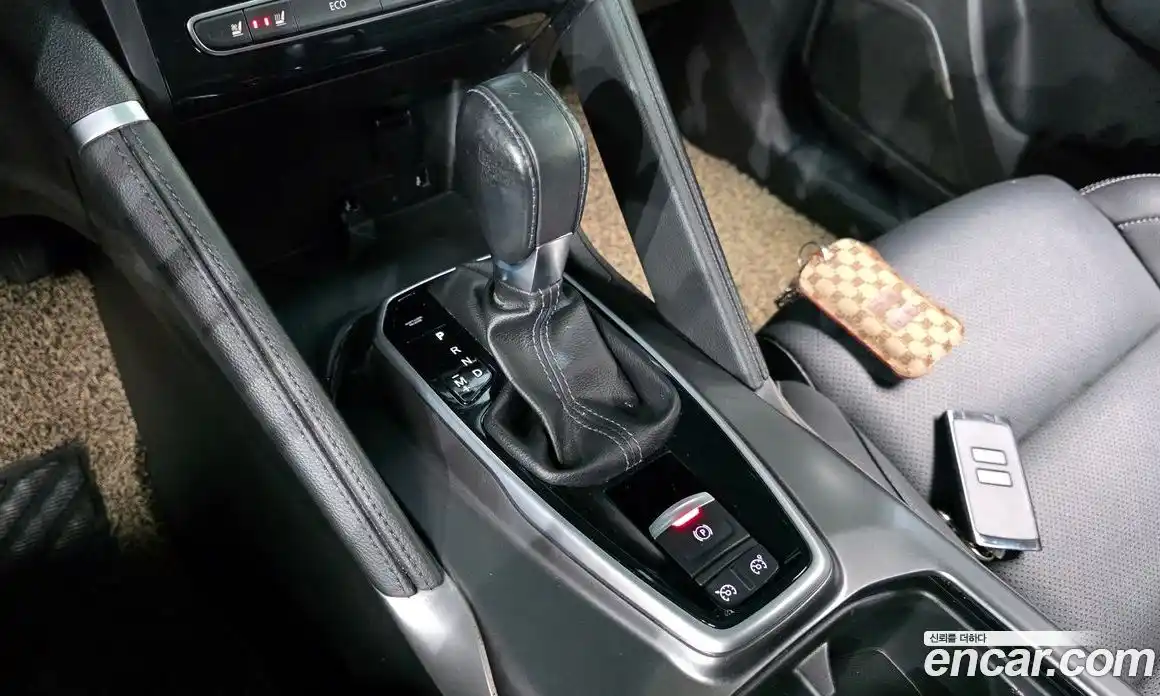 Renault QM6 2023 2.0 Автомат в Москве № 298769, фото 9