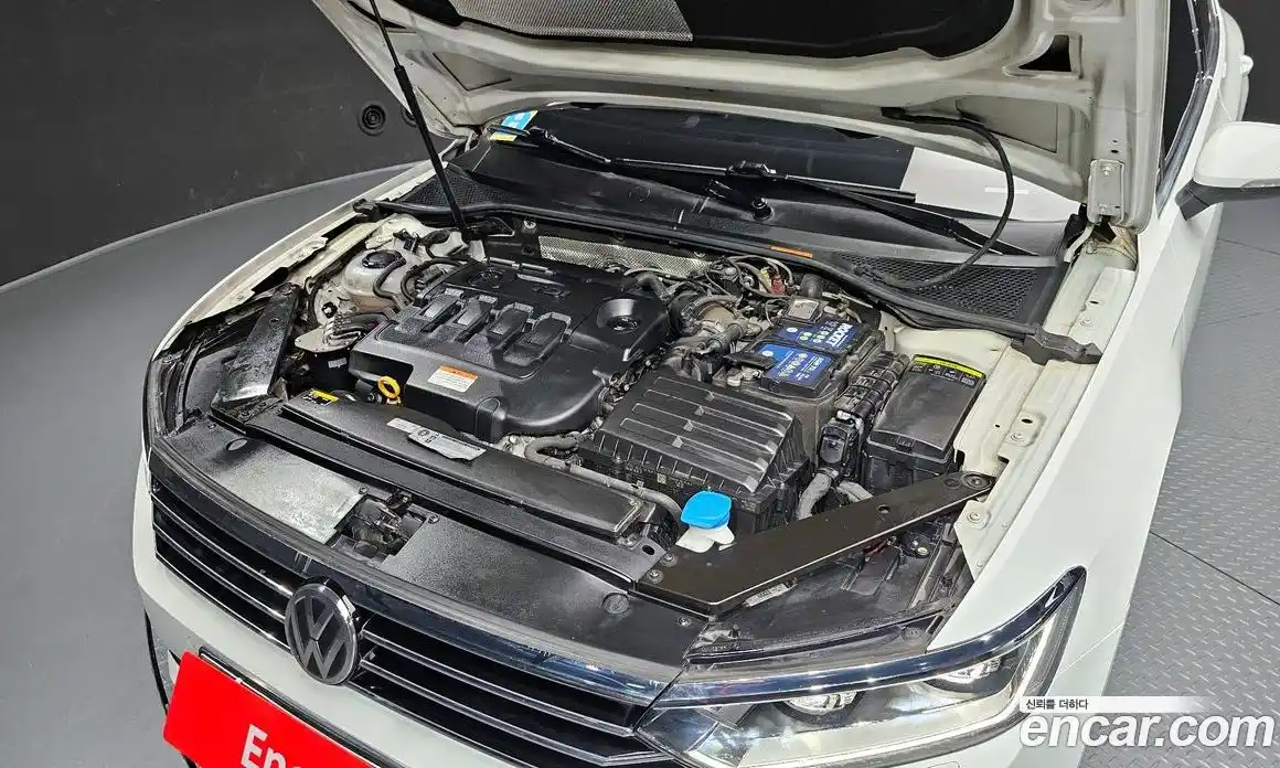 Volkswagen Passat 2018 2.0 Автомат в Москве № 301346, фото 12