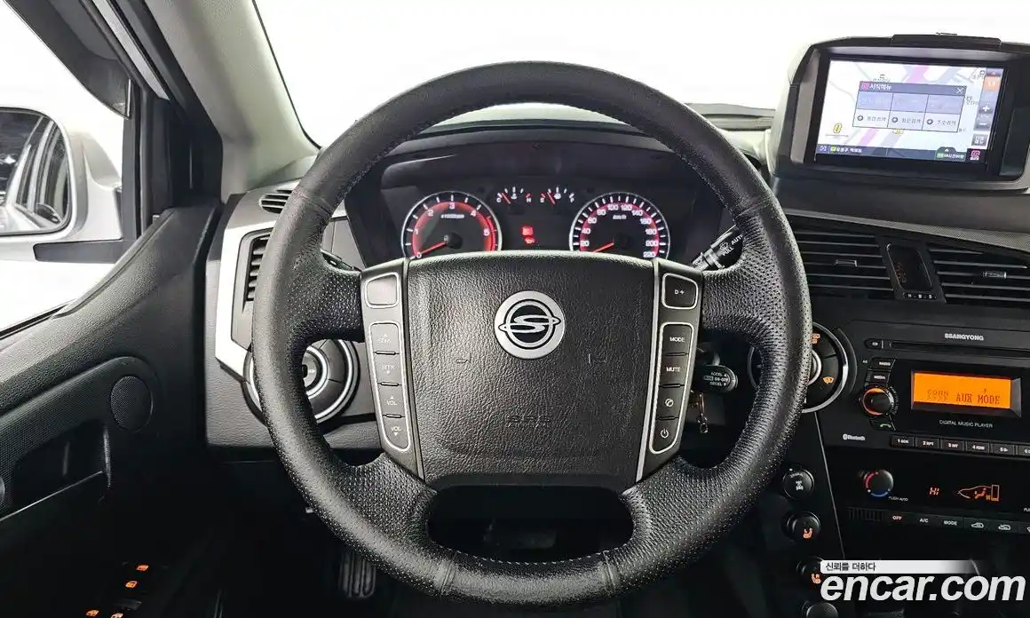 SsangYong Korando 2013 2.0 Автомат в Москве № 30401, фото 3