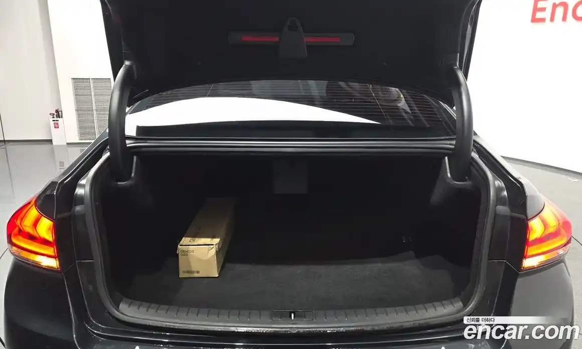 Genesis G80 2019 3.3 Автомат в Москве № 308899, фото 15