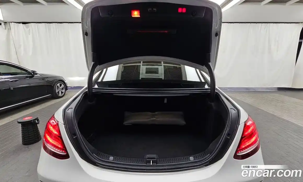 Mercedes-Benz E-Class 2019 1.9 Автомат в Москве № 309872, фото 20