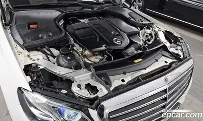 Mercedes-Benz E-Class 2019 1.9 Автомат в Москве № 309872, миниатюра 6